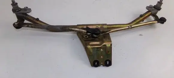 Saab 9000 CS Front wiper linkage 