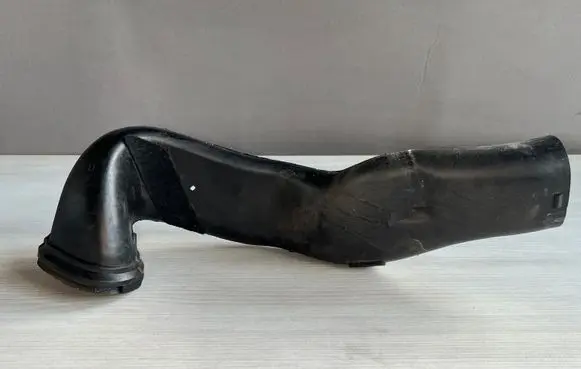 Volvo V70 Glove box 3865