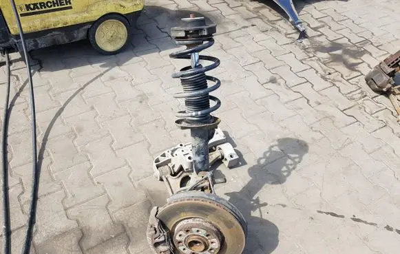 Volkswagen Eos Front wheel hub spindle knuckle