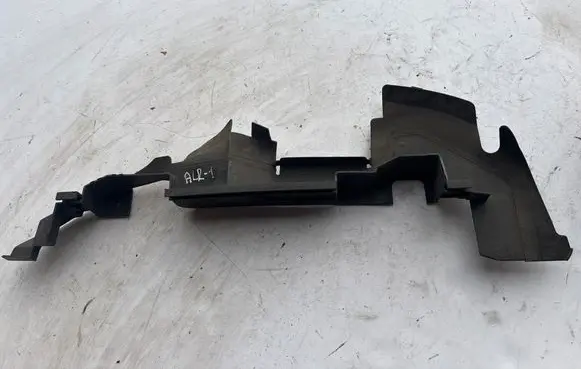 Audi A6 Allroad C5 Intercooler air guide/duct channel 4Z7121283C