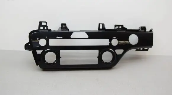 Radio/GPS head unit trim
