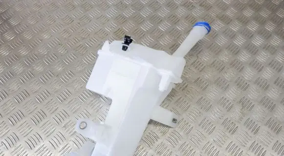 Toyota Yaris XP210 Windshield washer fluid reservoir/tank 85315K0070