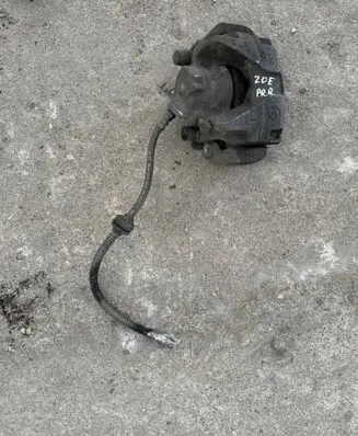 Renault Zoe Front brake caliper 864