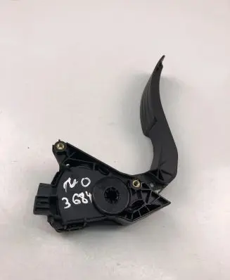 Renault Captur Accelerator throttle pedal 180029347R
