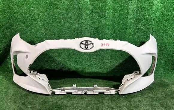 Toyota Yaris XP210 Front bumper