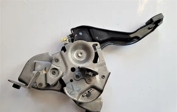 Nissan Rogue Handbrake/parking brake lever assembly 360104BA0A 360104BB0A