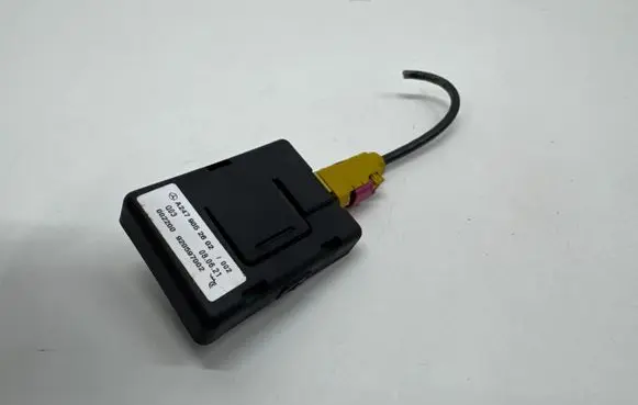 Mercedes-Benz EQA Aerial antenna amplifier A2479052602 002200 920597002
