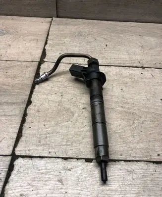 Mercedes-Benz ML W164 Fuel injector A6420700587