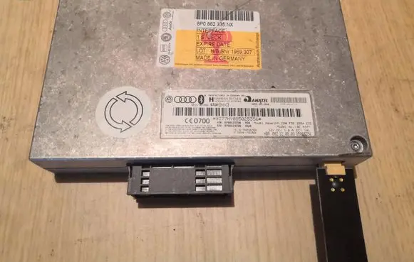 Audi A4 S4 B7 8E 8H Bluetooth control unit module