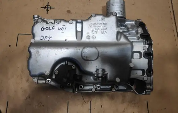 Volkswagen Golf VIII Oil sump 04E103601