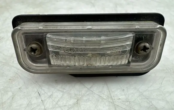 Mercedes-Benz E W211 Number plate light A2118200756