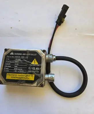 Toyota Avensis T250 Xenon control unit/module HiD35MD03 10R023734 40H105C