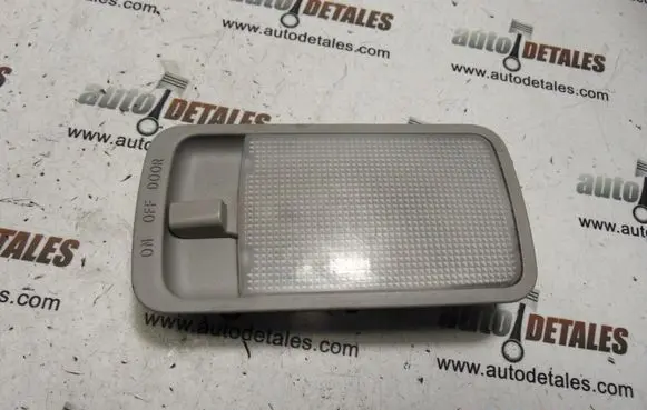 Toyota Corolla Verso AR10 Rear seat light
