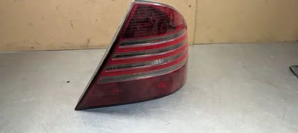 Mercedes-Benz S W220 Rear/tail lights A2208200864
