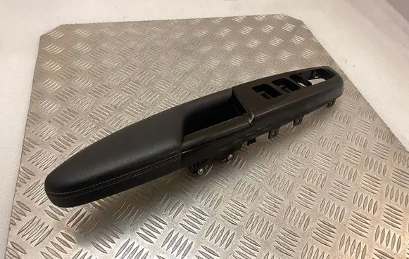 KIA Sportage Front door window switch trim 82710F1010