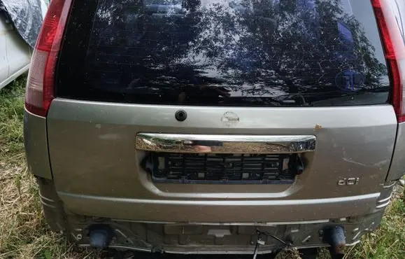 Nissan X-Trail T30 Tailgate/trunk/boot lid