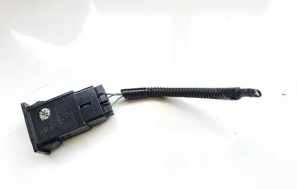 Toyota Avensis T250 Traction control (ASR) switch tr8801