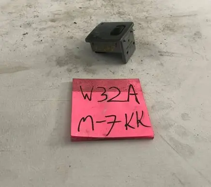 Peugeot 407 ESP (stability program) switch 