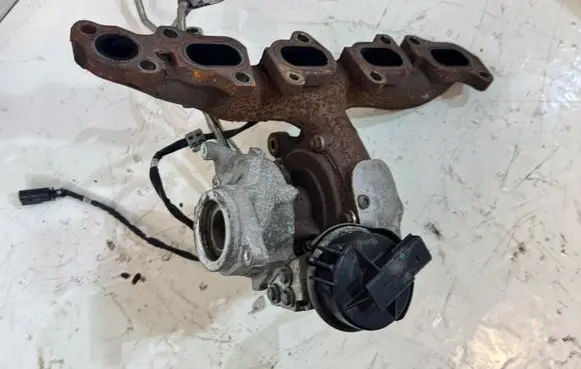 Audi A4 S4 B9 Turbo 04L253019A