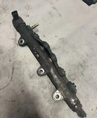Renault Trafic II (X83) Fuel main line pipe 0281002800 H8200610770 8200610770