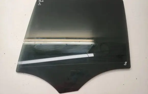 Mercedes-Benz ML W164 Rear door window glass 43R002444