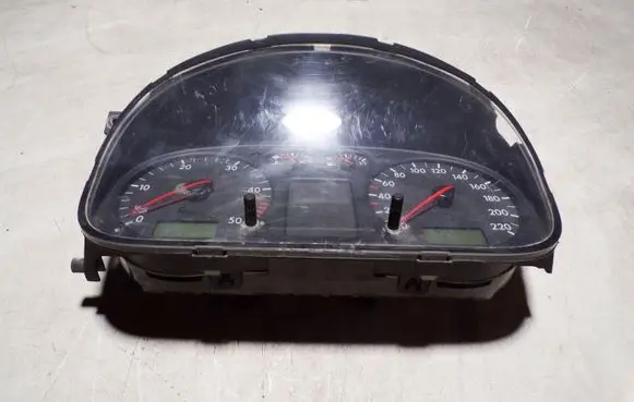 Volkswagen Transporter - Caravelle T4 Speedometer (instrument cluster) 7D0920800B