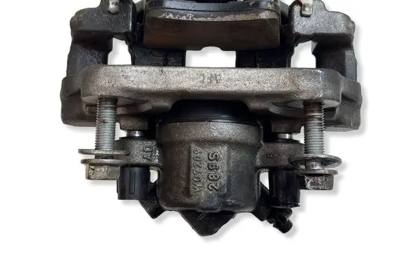 BMW 4 F32 F33 Front brake caliper W09209