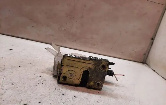 Renault Espace III Front door lock