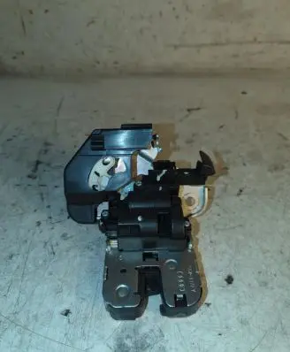 Audi A6 C7 Tailgate/trunk/boot lock/catch/latch 4H0827505