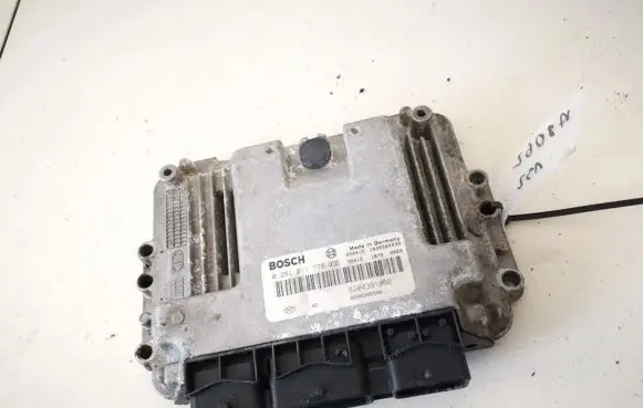 Renault Scenic II - Grand scenic II Engine control unit/module 8200391966 8200386508
