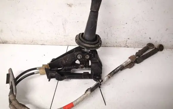Toyota Yaris Gear shifter/selector 