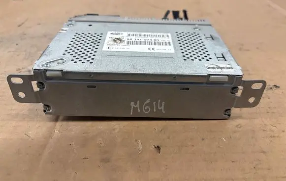 Citroen DS4 Radio/CD/DVD/GPS head unit 9814197480 7LR0BB65R 503551227502