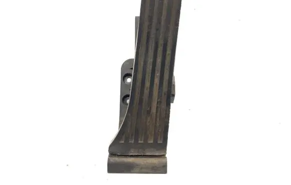 Mercedes-Benz E W212 Accelerator throttle pedal 2043000004