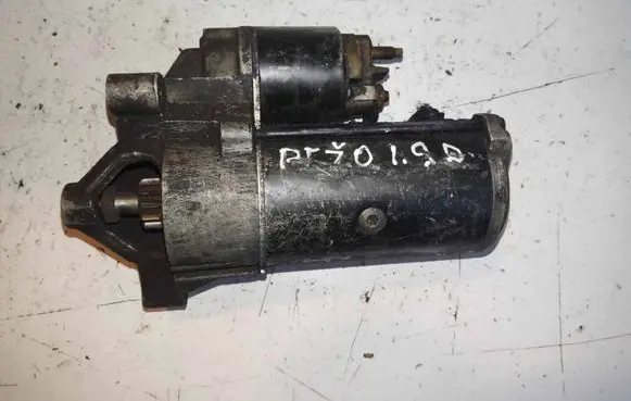 Peugeot 406 Starter motor D7R12