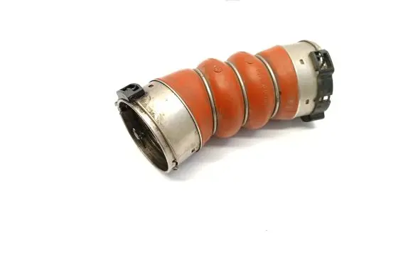 BMW 5 F10 F11 Intercooler hose/pipe 7805401
