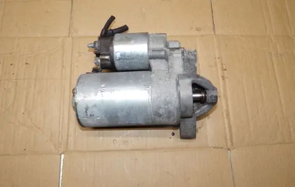 Citroen Xsara Picasso Starter motor
