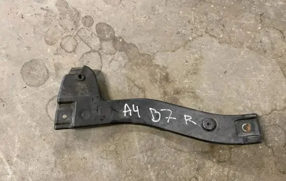 Audi A4 S4 B7 8E 8H Fender mounting bracket 8E0807204B
