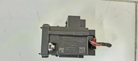 Audi A4 S4 B8 8K Ignition lock 8K0909131D 3330430102 111381115855022