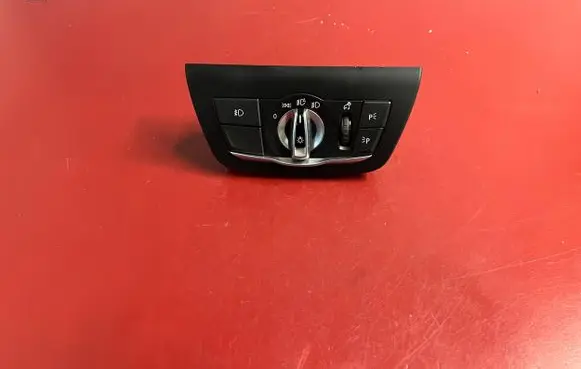 BMW X3 G01 Light switch 9472964