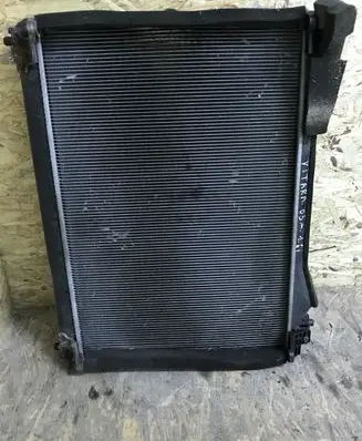 Suzuki Grand Vitara I Coolant radiator