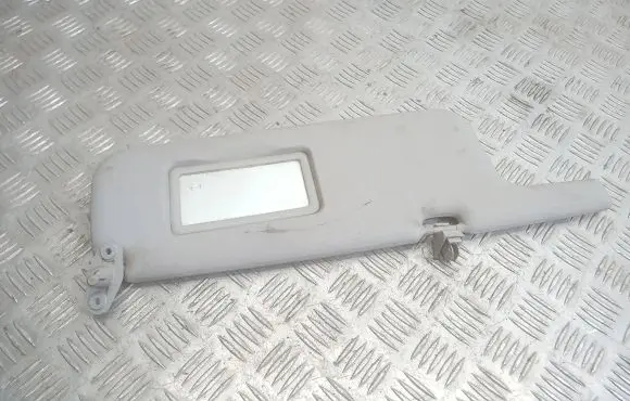 Mitsubishi Space Star Sun visor