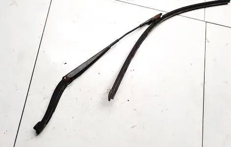 Mercedes-Benz GL X164 Front wiper blade arm a1648200540