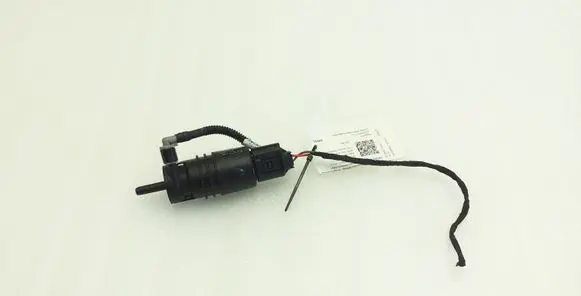 BMW 5 F10 F11 Windscreen/windshield washer pump 6934160 67126934160