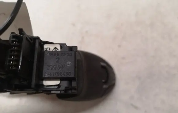 Citroen Xsara Picasso Cruise control stalk 9641796480