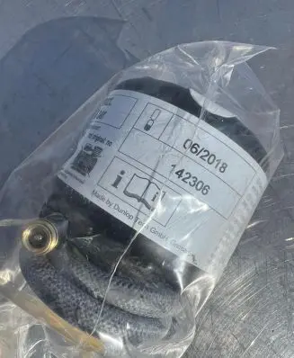 BMW 3 E90 E91 Tire air pump compressor 6792697
