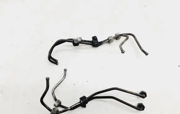 Saab 9-3 Ver1 Fuel injector supply line/pipe 