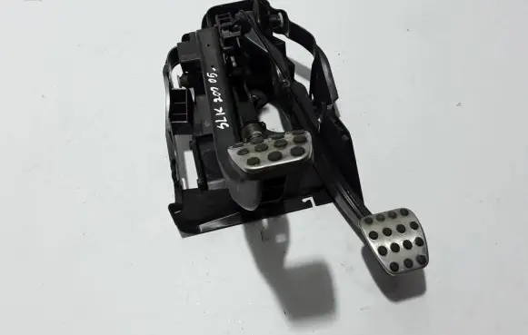 Mercedes-Benz SLK R171 Brake pedal A1712902101