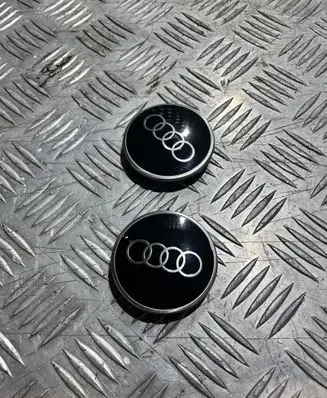 Audi A3 8Y Original wheel cap 81A601170