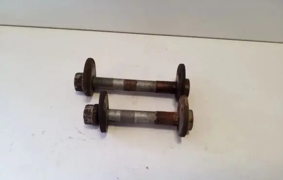 Toyota Hilux (AN120, AN130) Front suspension camber bolt 