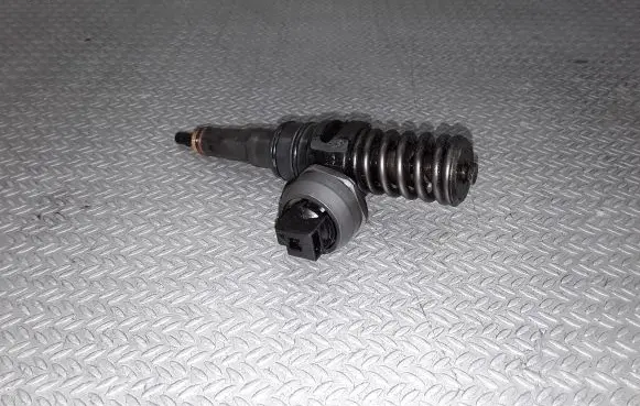 Audi A2 Fuel injector 045130073T